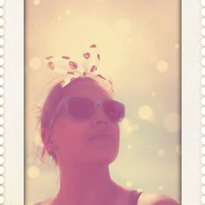 Meet your Posher, Sheila